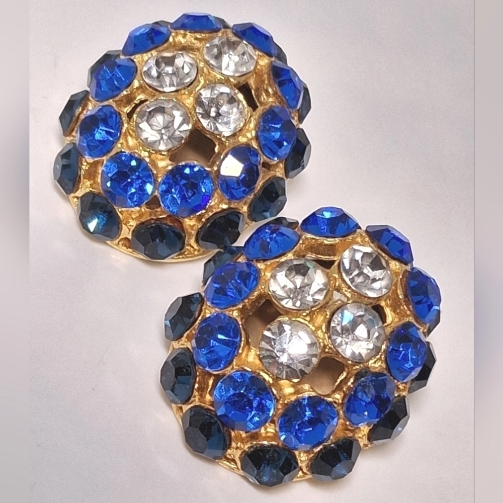 * Vintage Unsigned Blanca? Big Blue Rhinestones Dome Clip On Earrings